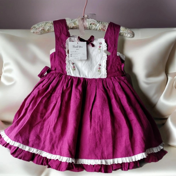 THE CARRIAGE HOUSE Girls Dress - Picture 1 of 6